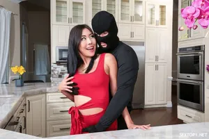 3 mẹ con nhà họ “nứng” vietsub