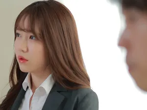 Má tái hôn và bố dượng lại là thầy giáo cũ tôi từng yêu